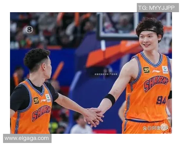 武汉篮球队意识提升显著联赛表现引人瞩目分析与展望 武汉篮球队意识提升显著联赛表现引人瞩目分析与展望